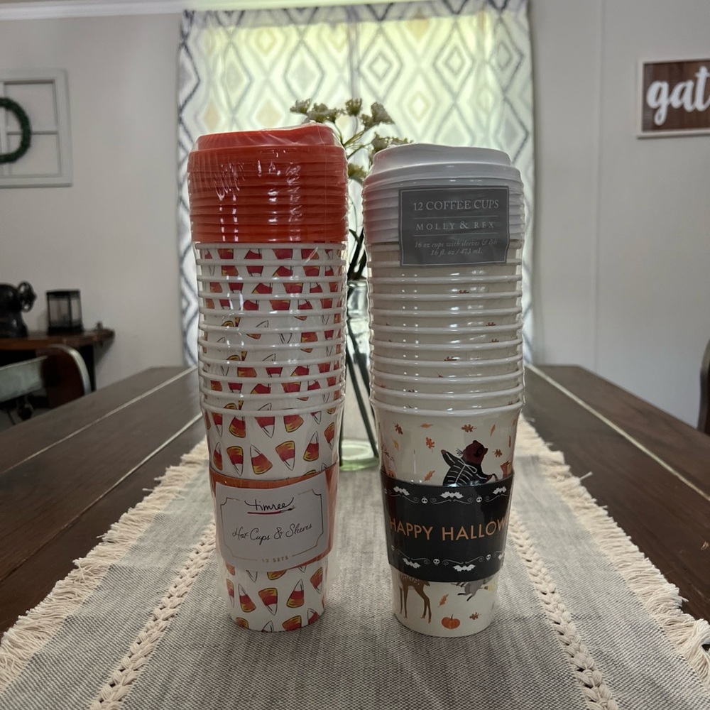 NEW Molly&Rex Travel Coffee Cup 2 Sets (24)Cups W/lids & Sleeves Halloween Theme